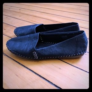 Black soft leather espadrilles
